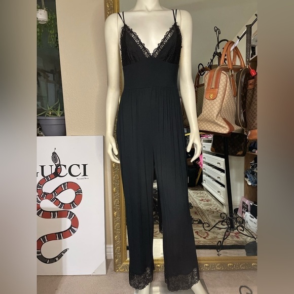 Victoria Secret Jumpsuit VS Very Sexy Daywear Sexy Intimates VS Loungewear 🆕 - Picture 3 of 16